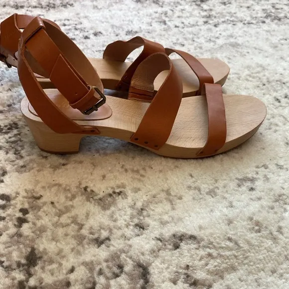 Madewell wooden and leather brown sandal heels size 9.5 New