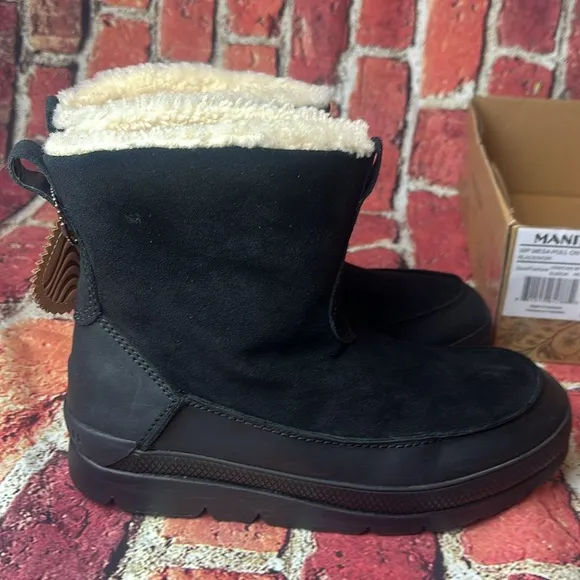 Manitobah Black Winter Boots