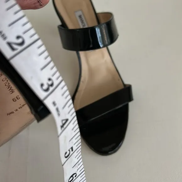 MANOLO BLAHNIK double strap patent heels