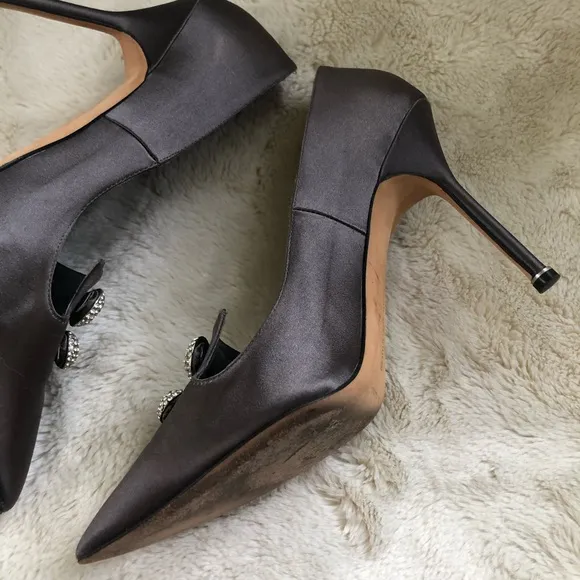 Manolo Blahnik - Sexy Silver Shoes