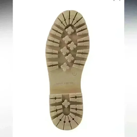 MARC FISHER-MALLIE LACE-UP ROUND TOE ANKLE BOOTS