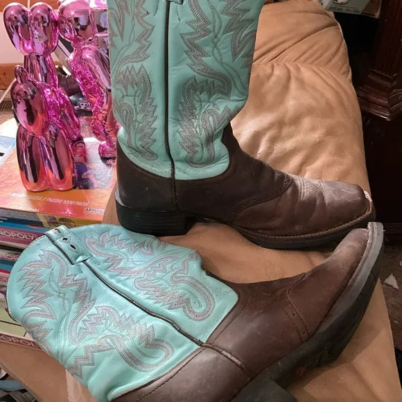 Men’s 9 1/2 b JUSTIN Turquoise and Brown Western cowboy leather Boots