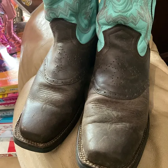 Men’s 9 1/2 b JUSTIN Turquoise and Brown Western cowboy leather Boots