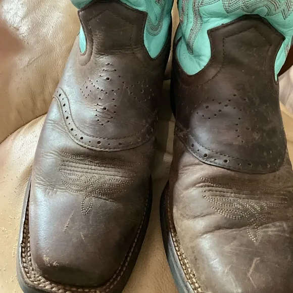 Men’s 9 1/2 b JUSTIN Turquoise and Brown Western cowboy leather Boots