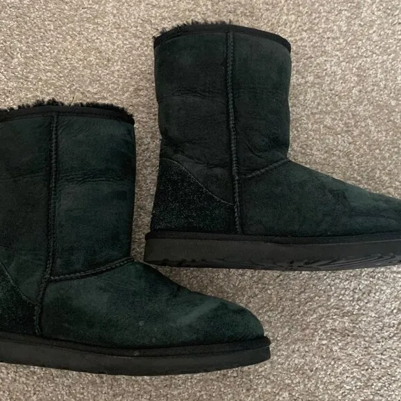 Men's Black Short Classic Ugg Boots - Size 8