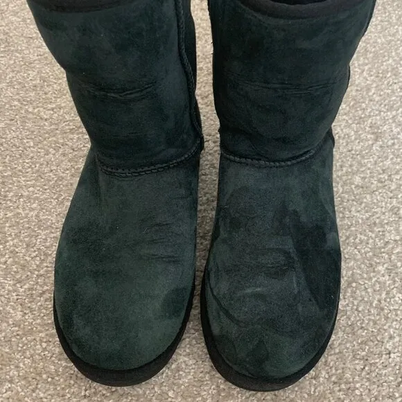 Men's Black Short Classic Ugg Boots - Size 8