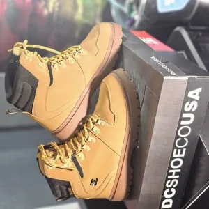 Men's DC Shoes Peary Tr Leather Boots