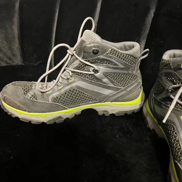 Men’s Vasque Hiking Boots
