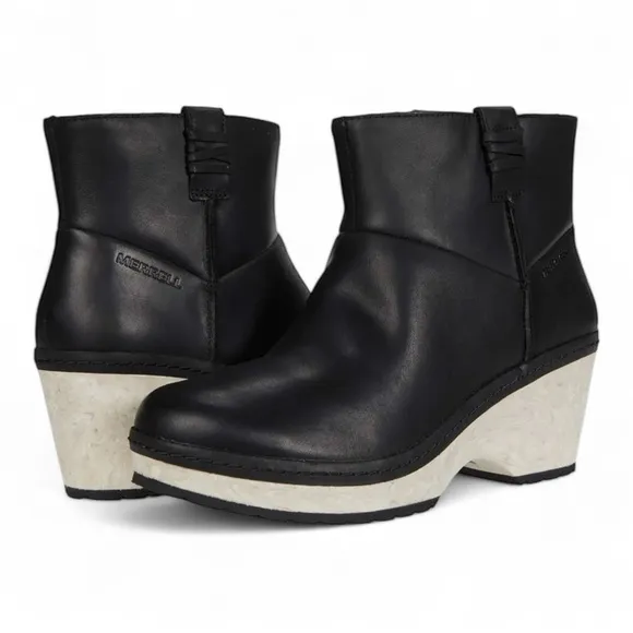 Merrell Halendi Bluff Ankle Boot in Black NWT