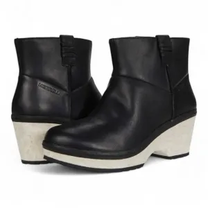 Merrell Halendi Bluff Ankle Boot in Black NWT