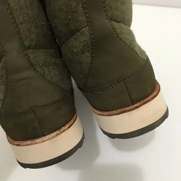Merrell Juno Pull-On Olive Green Ankle Boots with Faux Fur Lining Size 10
