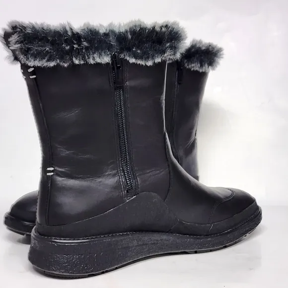 Merrell Tremblant Ezra J95308 Black Faux Fur Boots Women’s Size 8