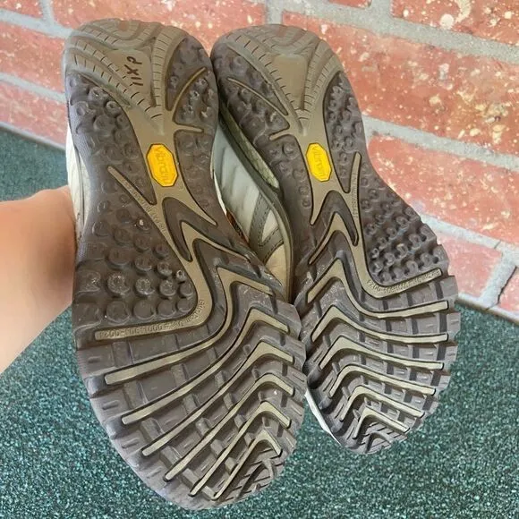 Merrell Waterproof Outdoor Hiking Shoes Size 7.5