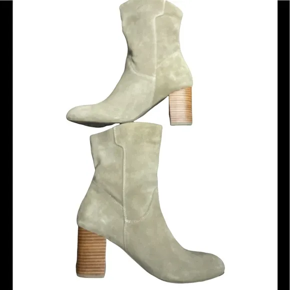 MIA Cobain Suede Leather Upper Short Boots size 8.5