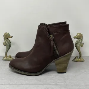 Mia Kori Brown Vegan Leather Block Heel (3.5”) Bootie Women's 10 M