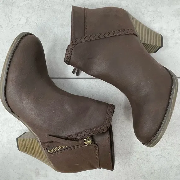 Mia Kori Brown Vegan Leather Block Heel (3.5”) Bootie Women's 10 M