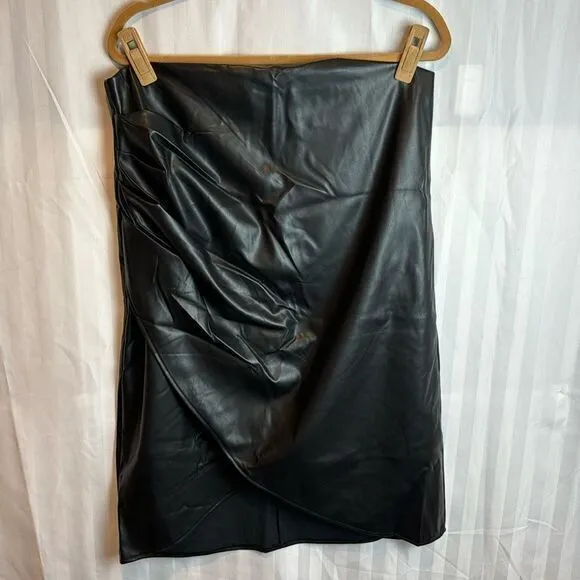 Micas Faux Leather Ruched Wrap Skirt Size‎ XL RefHHH