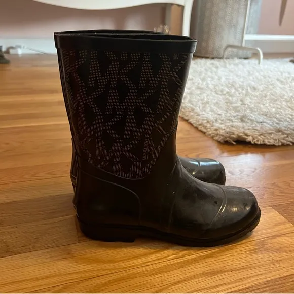 Michael Kors Black/Gold Daisy Logo Rain Boots - Children’s
