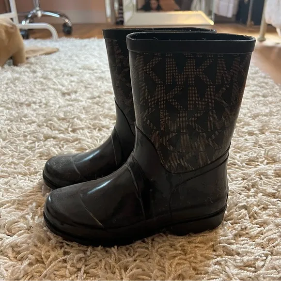Michael Kors Black/Gold Daisy Logo Rain Boots - Children’s