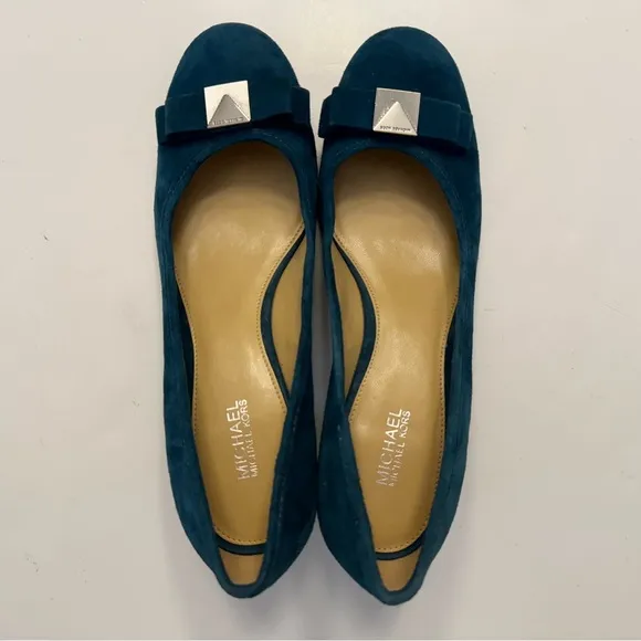 Michael Kors Caroline Suede Leather Teal Blue Mid Block Heels Pumps Shoes Sz 7
