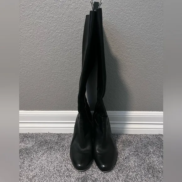 Michael Kors Women’s Black  Upper Leather Long Boots Style Margaret Size 7.5