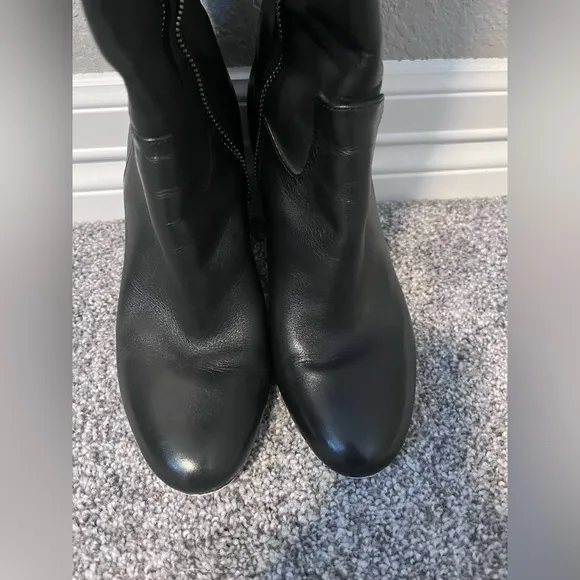 Michael Kors Women’s Black  Upper Leather Long Boots Style Margaret Size 7.5
