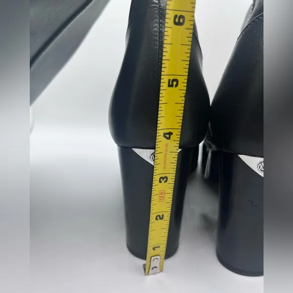 Michael Kors Women’s Black  Upper Leather Long Boots Style Margaret Size 7.5