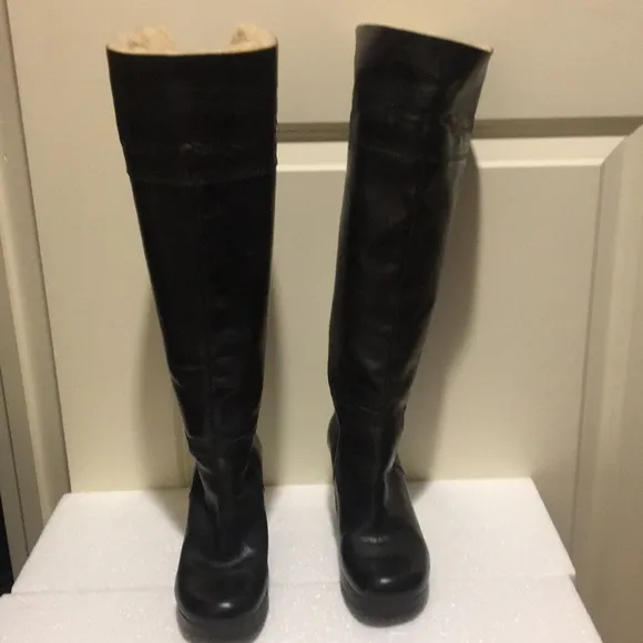 Michael Michael Kors women knee high leather wedge boots faux fur cuff size 7.5