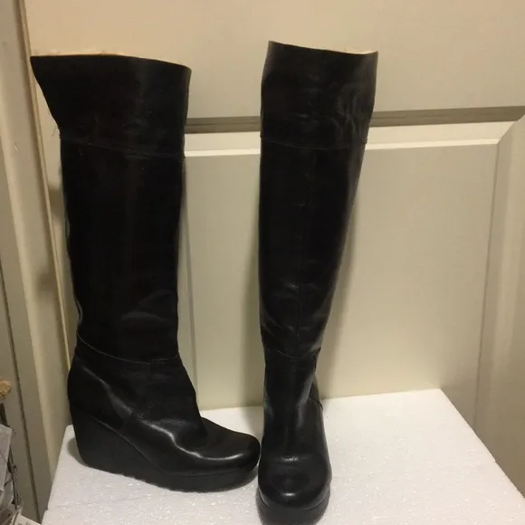 Michael Michael Kors women knee high leather wedge boots faux fur cuff size 7.5