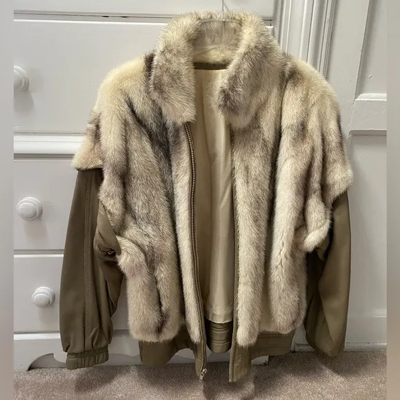 “Mink”&amp; Gray “Leather” Jacket w/ Detachable Sleeves