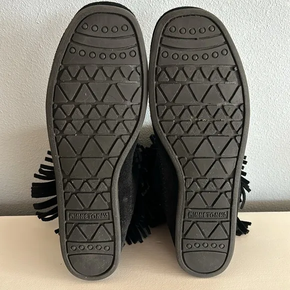 Minnetonka • Black Suede Leather Fringe High Top Back Zip Boots Size 9