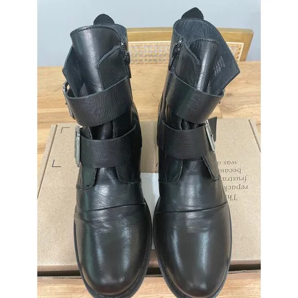 Miz Mooz Limelight Boot Black Ruched Leather Size 8.5 NWOB Stylish Buckle Detail