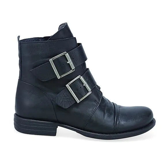 Miz Mooz Limelight Boot Black Ruched Leather Size 8.5 NWOB Stylish Buckle Detail