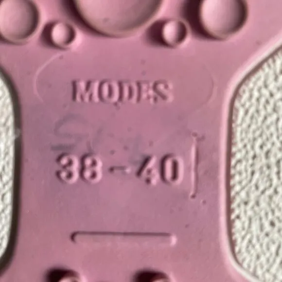 Modes White w/Pink Faux Fur Snow or After Ski Boots Made in Romania Foam Padded