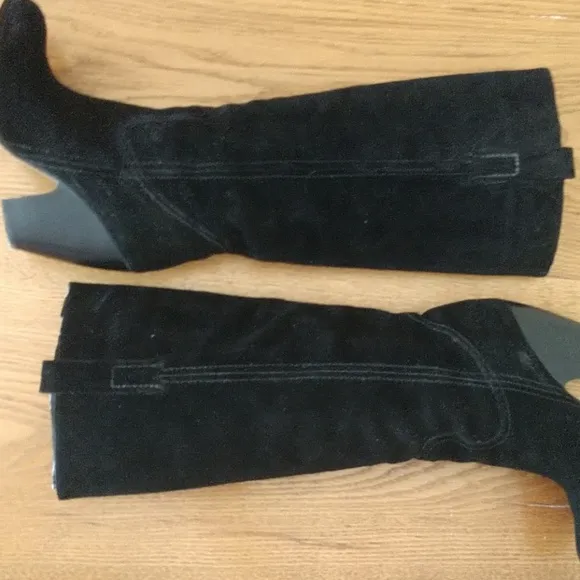 N Designer ALDO KNEE HIGH SUEDE Nearly New Black SUEDE Boots