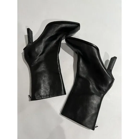 NAKEDVICE The Trey Boots in Black