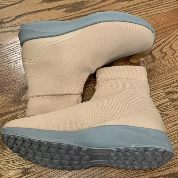 Native waterproof boots - Nova Hydroknit NWOT