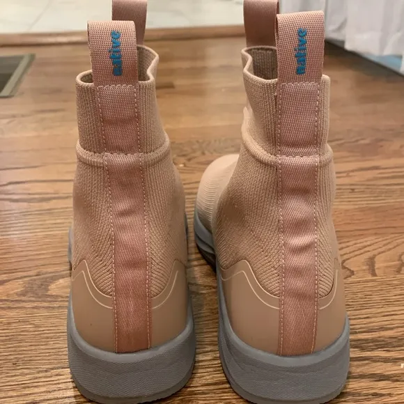 Native waterproof boots - Nova Hydroknit NWOT