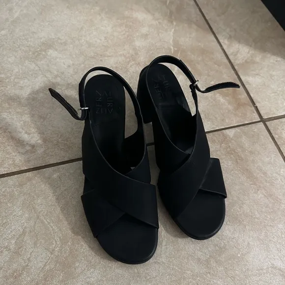 Naturalizer Black Heels