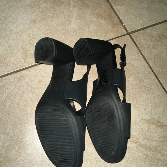 Naturalizer Black Heels