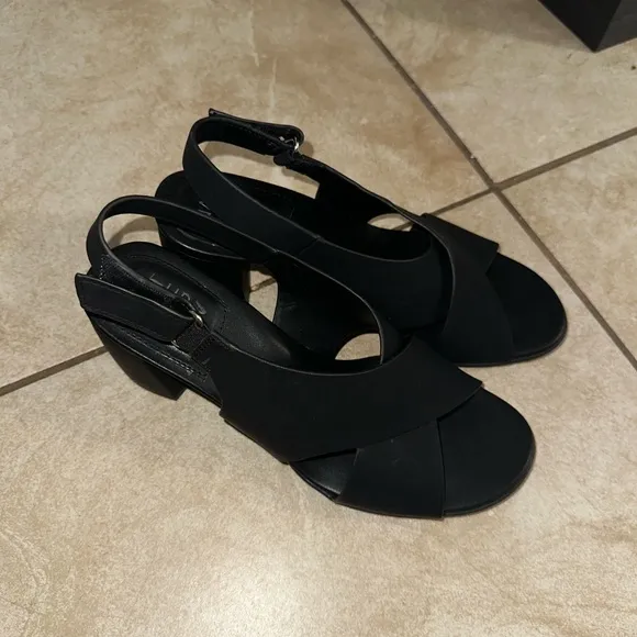Naturalizer Black Heels