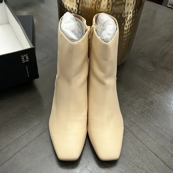 Naturalizer Wrenley Bootie
