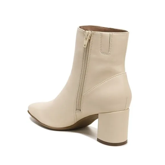 Naturalizer Wrenley Bootie