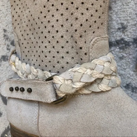 NAUGHTY MONKEY Fine Day Genuine Leather Cream Braided Boots