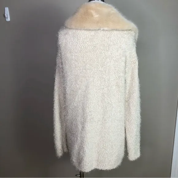 Neutral cream cozy chenille cardigan sweater with faux fur removable collar S