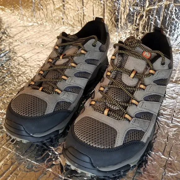 Never Hiked in Walnut Merrell Moab 2 Vent Low Hiking Shoes for Men