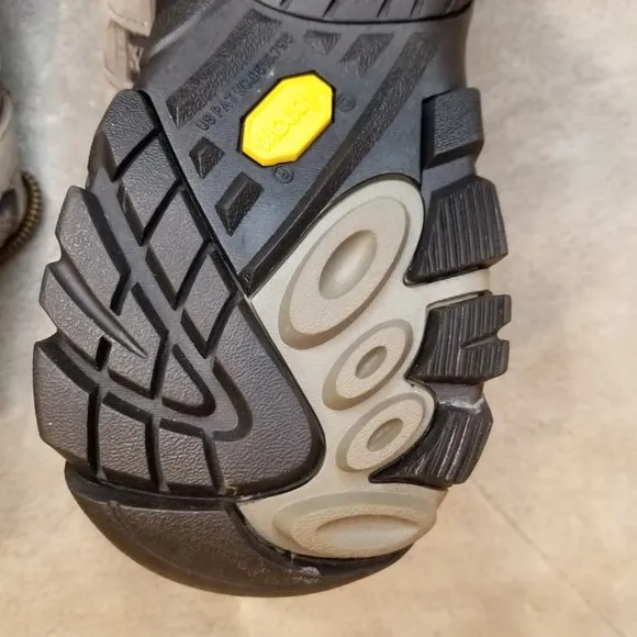 Never Hiked in Walnut Merrell Moab 2 Vent Low Hiking Shoes for Men