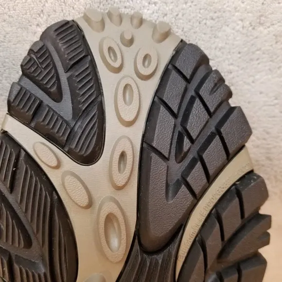 Never Hiked in Walnut Merrell Moab 2 Vent Low Hiking Shoes for Men