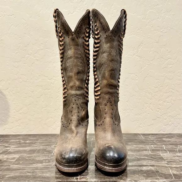NEW Ariat Nashville Leather Wedge Western Boots