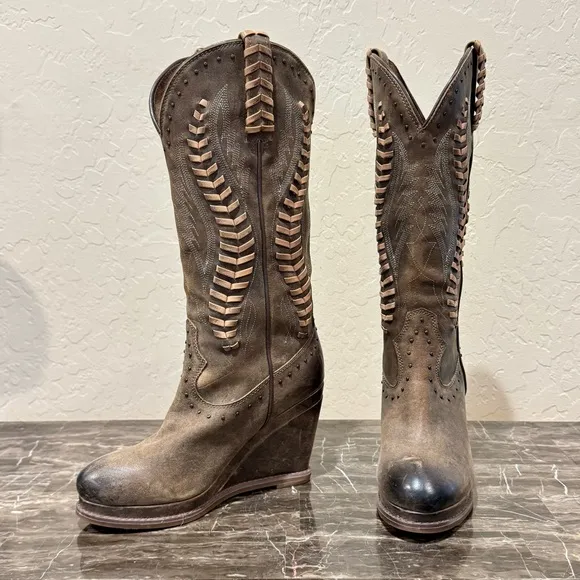 NEW Ariat Nashville Leather Wedge Western Boots
